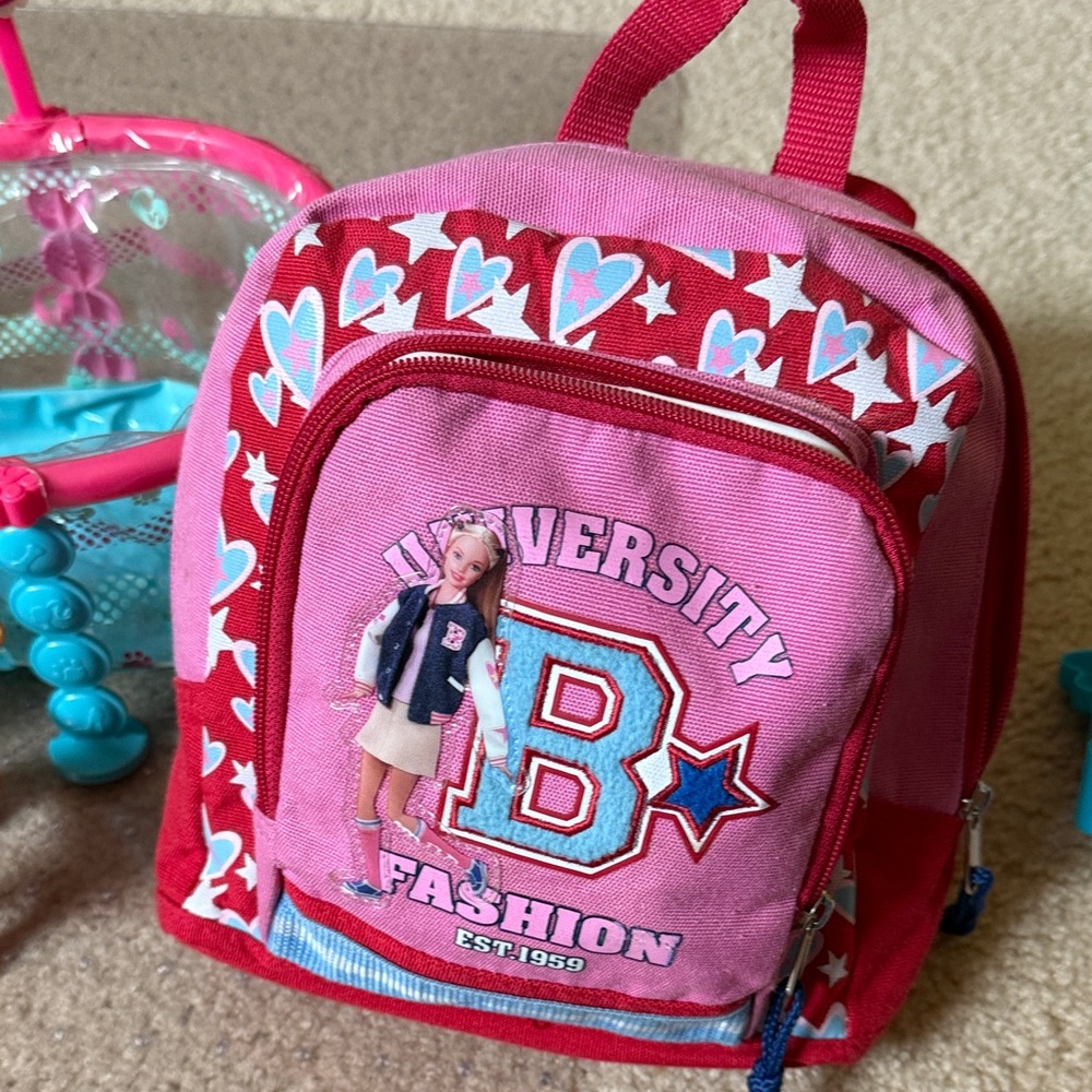 Barbie Doll Pool Party Set with Pink and Blue Accessories - Picture 5 of 8